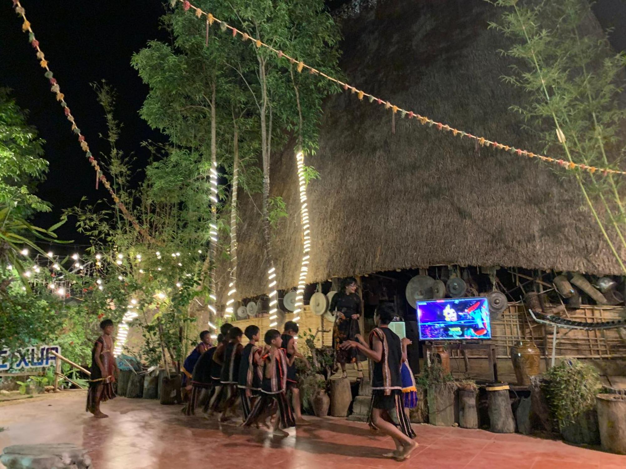 Khu Du Lich Sinh Thai, Nghi Duong Homestay Hoang Anh - Kon Xom Luh Tỉnh Kontum Zewnętrze zdjęcie