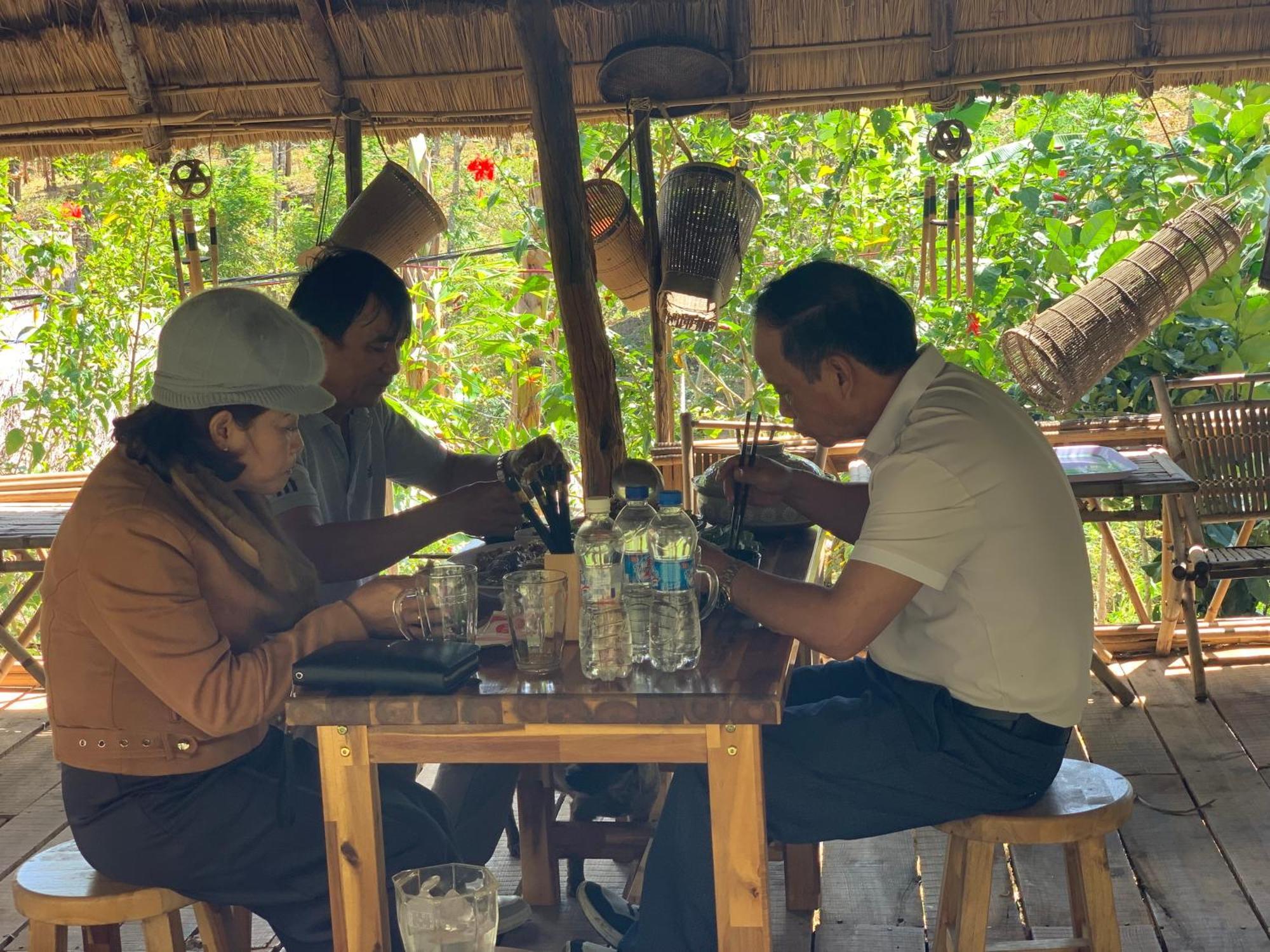Khu Du Lich Sinh Thai, Nghi Duong Homestay Hoang Anh - Kon Xom Luh Tỉnh Kontum Zewnętrze zdjęcie